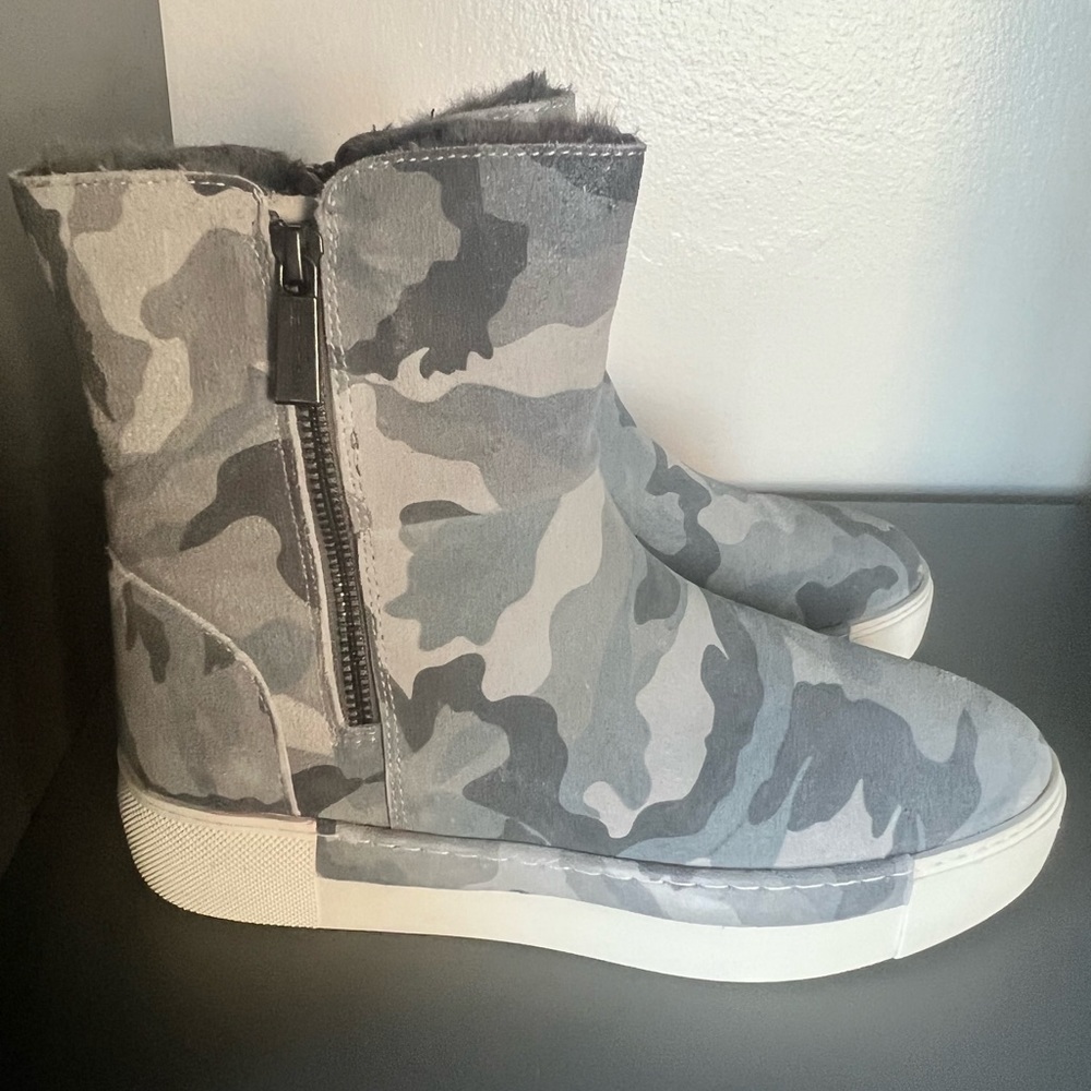 *EUC* J SLIDES SUEDE CAMOUFLAGE BOOTIES
